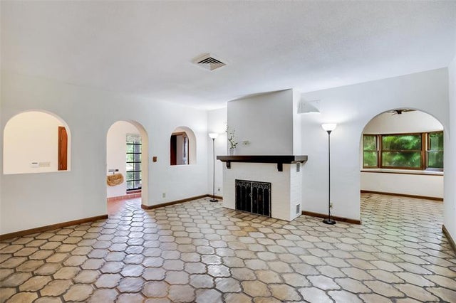 2 of 14 - 1022 Se 12th Way, Fort Lauderdale, FL