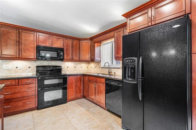 5 of 36 - 1443 Banyan Cir, Pompano Beach, FL