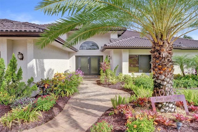 4 of 53 - 10181 Silver Lake Dr, Boca Raton, FL