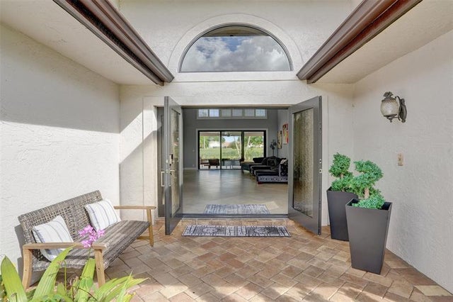 5 of 53 - 10181 Silver Lake Dr, Boca Raton, FL