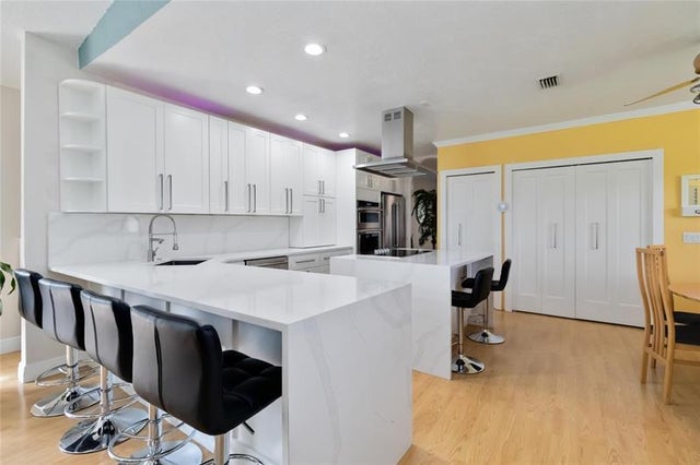 3 of 49 - 3290 Sw 131st Ter, Davie, FL