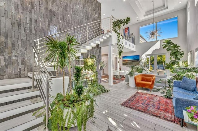 4 of 65 - 2502 Ne 6th Ave, Wilton Manors, FL