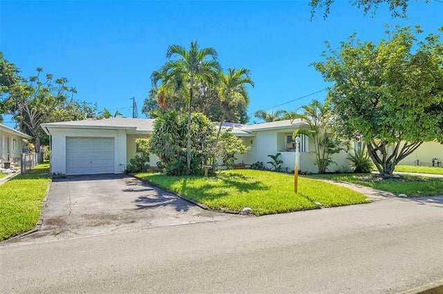 4 of 66 - 917 N 17th Ave, Hollywood, FL