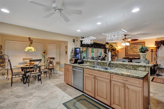 3 of 52 - 4739 Nw 3rd Ct, Deerfield Beach, FL