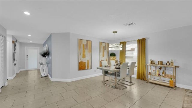 1 of 31 - 713 Nw 6th St, Hallandale, FL
