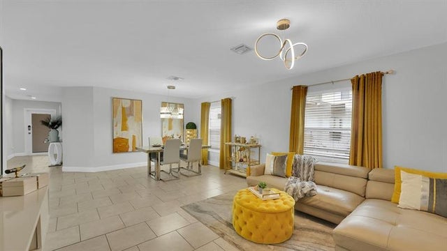4 of 31 - 713 Nw 6th St, Hallandale, FL