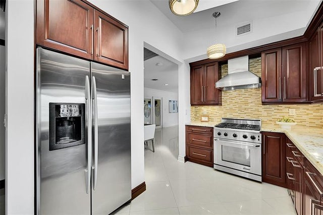3 of 64 - 800 Se 3rd Ter, Pompano Beach, FL