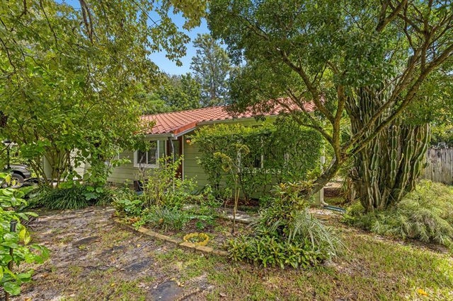 3 of 31 - 11705 Ne 11th Ave, Biscayne Park, FL