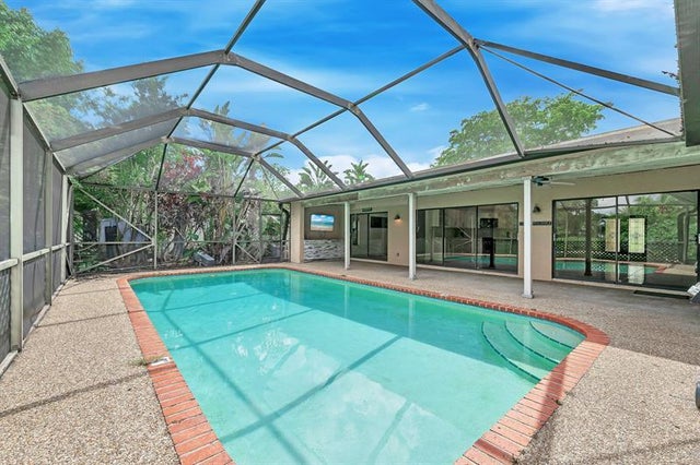 4 of 58 - 303 Nw 105th Ter, Coral Springs, FL
