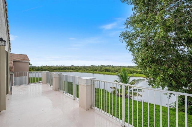5 of 74 - 19126 Sw 5th St, Pembroke Pines, FL