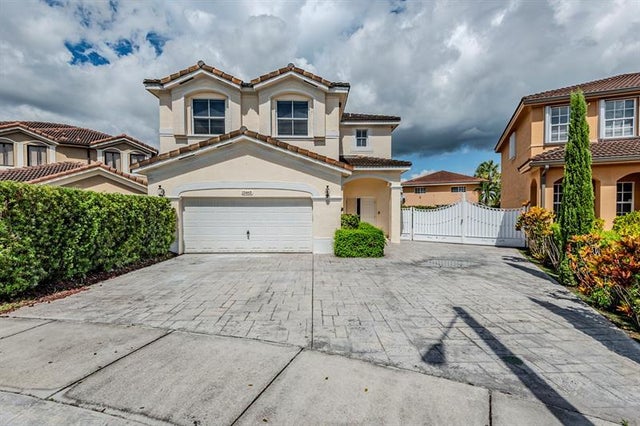 1 of 48 - 15465 Sw 36th Ter, Miami, FL