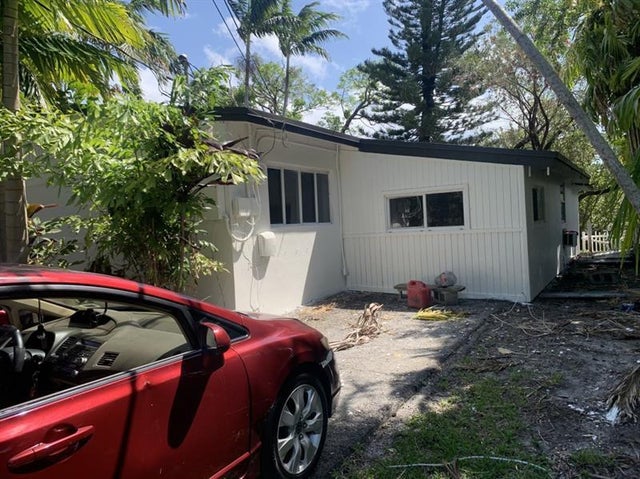 2 of 7 - 1178 Arthur St, Hollywood, FL