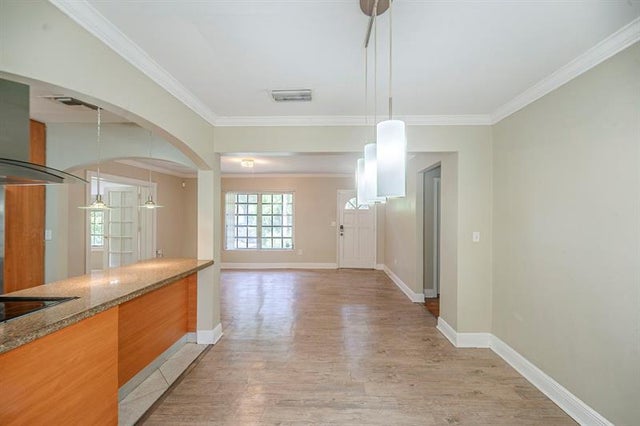 3 of 27 - 850 Ne 118th St, Biscayne Park, FL