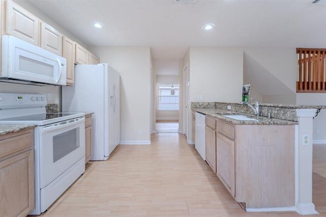 5 of 35 - 9358 Arborwood Cir, Davie, FL