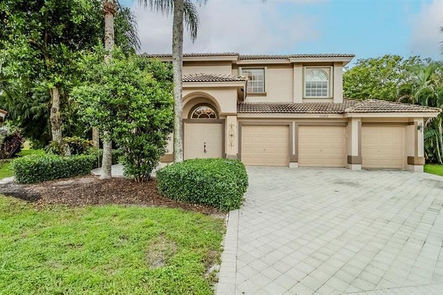1 of 32 - 11102 Alameda Bay Ct, Wellington, FL
