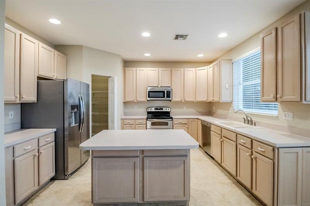 2 of 32 - 11102 Alameda Bay Ct, Wellington, FL