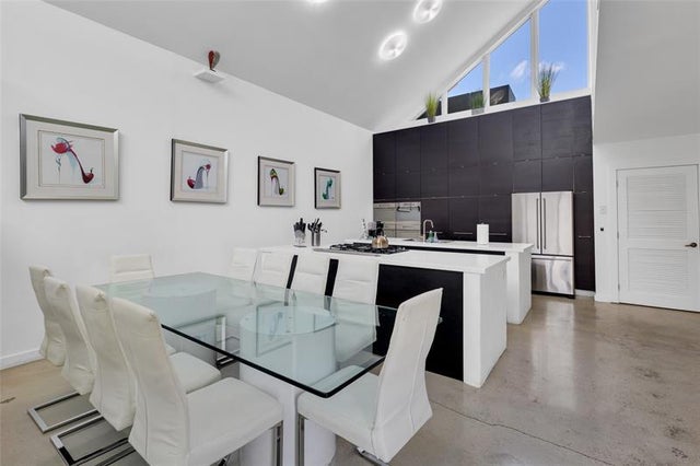 3 of 49 - 303 Sw 9th St, Fort Lauderdale, FL