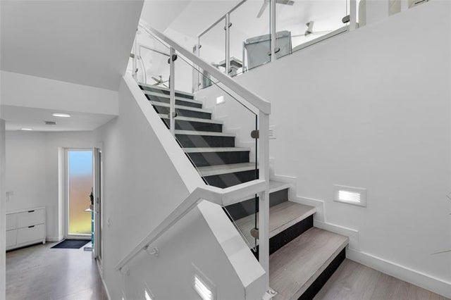 4 of 49 - 303 Sw 9th St, Fort Lauderdale, FL