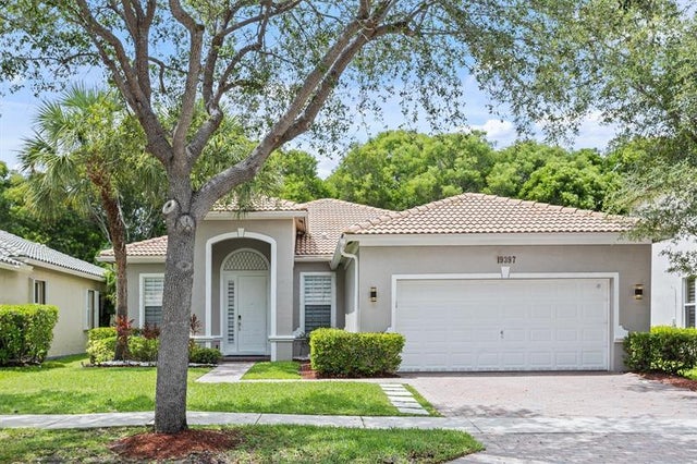 1 of 48 - 19397 Stonebrook St, Weston, FL