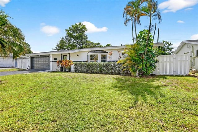 3 of 48 - 7000 Nw 20th St, Sunrise, FL