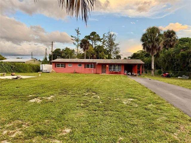 6592 Patricia Dr, West Palm Beach