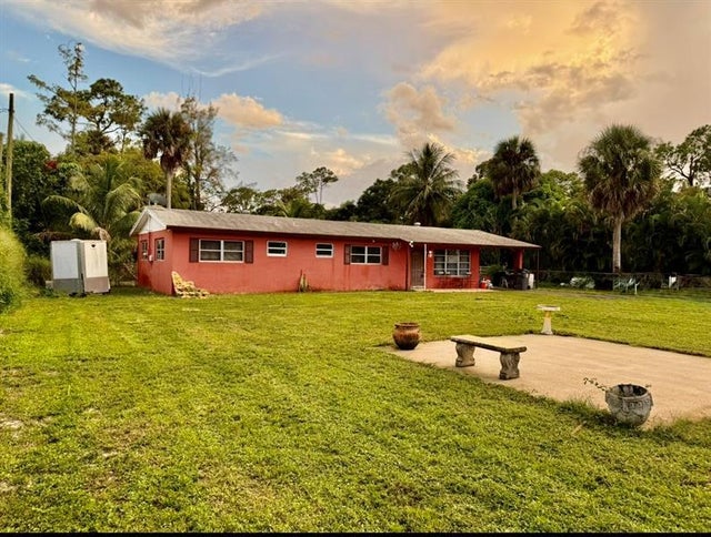 3 of 23 - 6592 Patricia Dr, West Palm Beach, FL