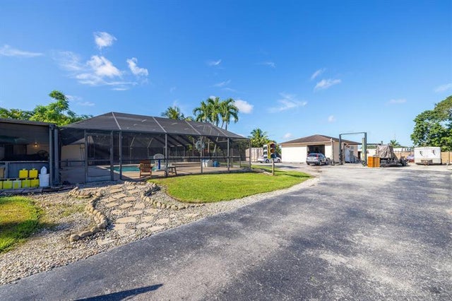 3 of 49 - 6331 Sw 188th Ave, Southwest Ranches, FL