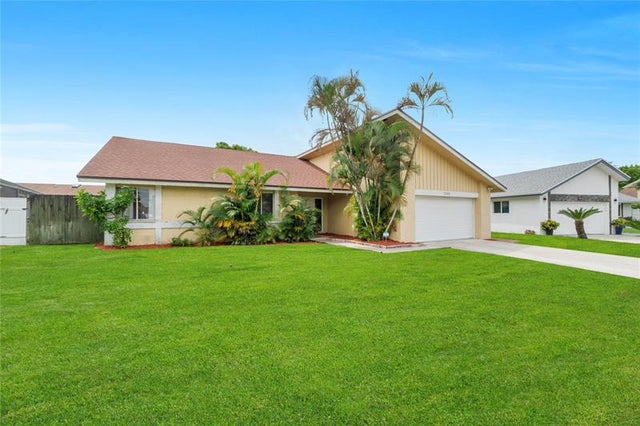 1 of 41 - 7340 Nw 37th St, Lauderhill, FL