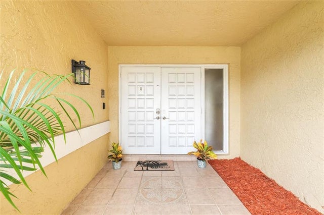 3 of 41 - 7340 Nw 37th St, Lauderhill, FL