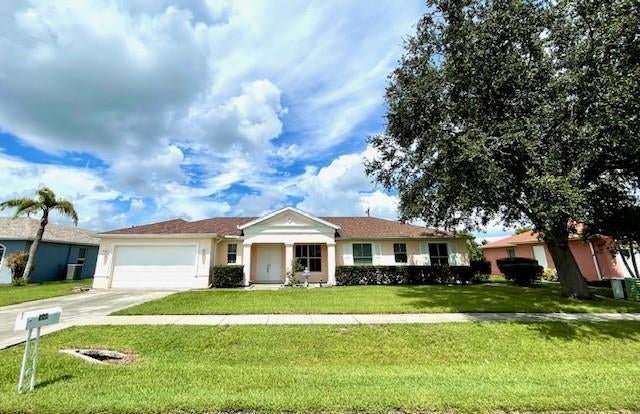 1 of 12 - 589 Genevieve Dr, Lehigh Acres, FL