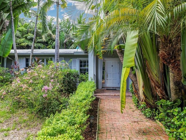 3 of 76 - 12700 Sw 72nd Ave, Pinecrest, FL
