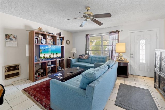5 of 24 - 5348 Ne 1st Ter, Fort Lauderdale, FL