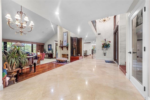 5 of 43 - 10111 Vestal Ct, Coral Springs, FL