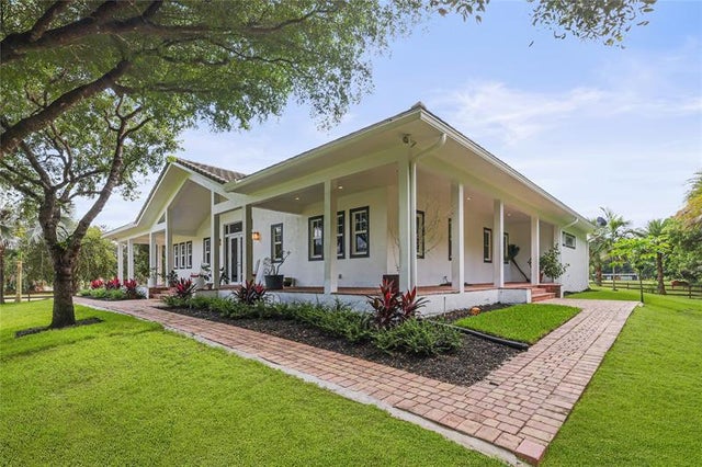 1 of 49 - 6601 Appaloosa Trl, Southwest Ranches, FL