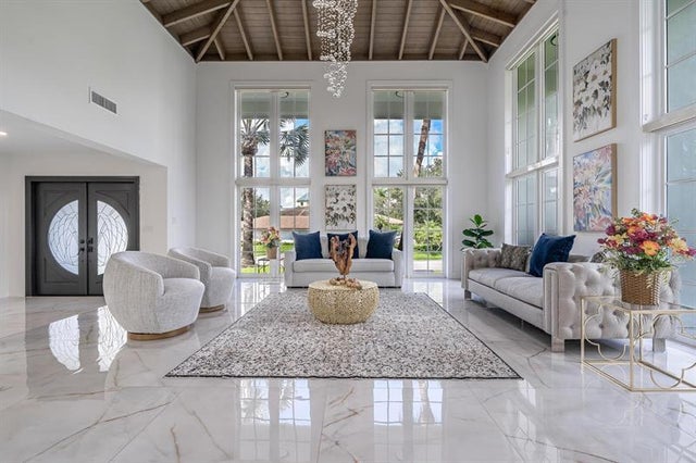 4 of 40 - 15201 Sw 74th Place, Palmetto Bay, FL