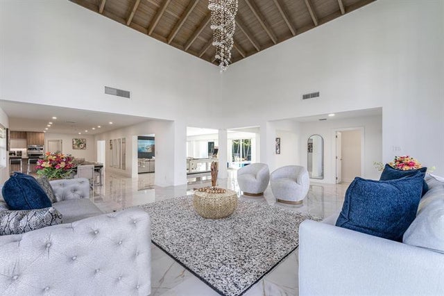 5 of 40 - 15201 Sw 74th Place, Palmetto Bay, FL