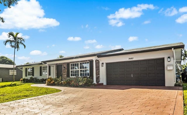 2 of 33 - 7480 Nw 13th Ct, Plantation, FL