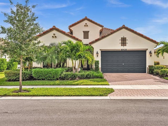 1 of 98 - 8928 Bastille Cir, Parkland, FL