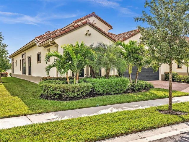 2 of 98 - 8928 Bastille Cir, Parkland, FL