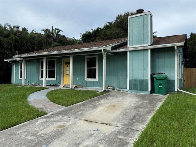 2 of 28 - 6101 Balsam Drive, Fort Pierce, FL