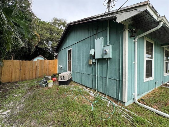3 of 28 - 6101 Balsam Drive, Fort Pierce, FL