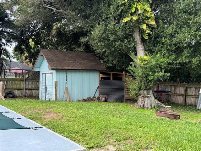 5 of 28 - 6101 Balsam Drive, Fort Pierce, FL