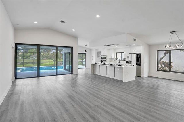 4 of 49 - 10359 Sunset Bend Dr, Boca Raton, FL