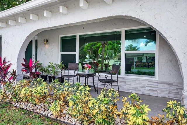 4 of 48 - 8800 Nw 5th St, Pembroke Pines, FL