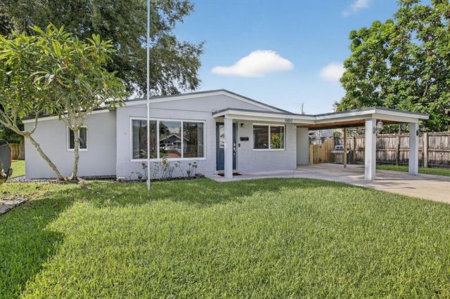 3 of 37 - 6850 Atlanta St, Hollywood, FL