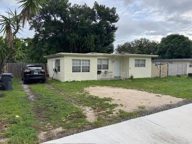 1 of 2 - 5821 Taft St, Hollywood, FL