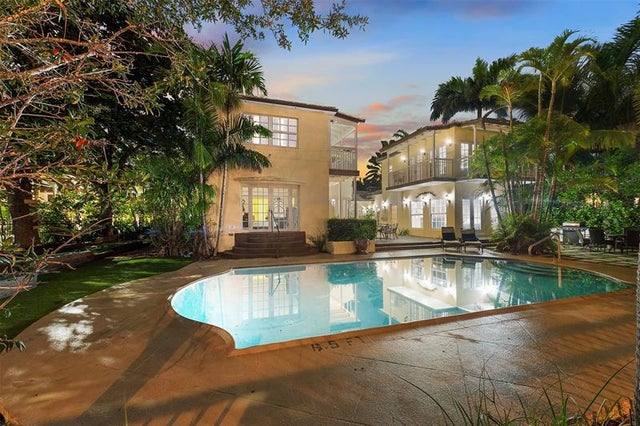 2 of 36 - 2300 Castilla Isle, Fort Lauderdale, FL