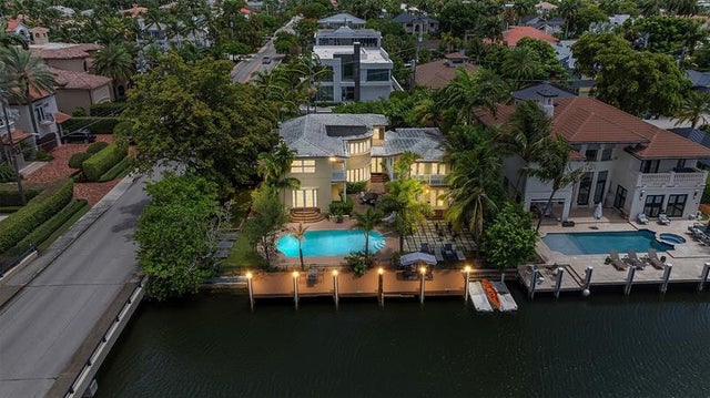 3 of 36 - 2300 Castilla Isle, Fort Lauderdale, FL