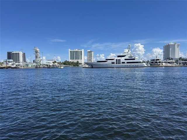 5 of 64 - 615 Idlewyld Drive, Fort Lauderdale, FL