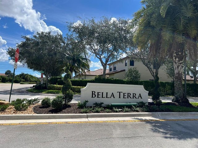 4 of 67 - 8541 Nw 38th St, Cooper City, FL